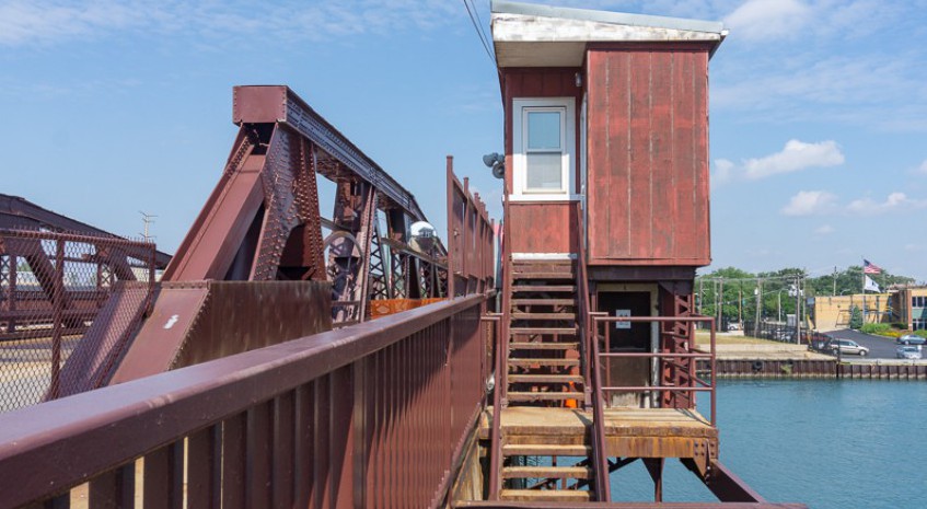 S. Ewing Ave. (Calumet River)